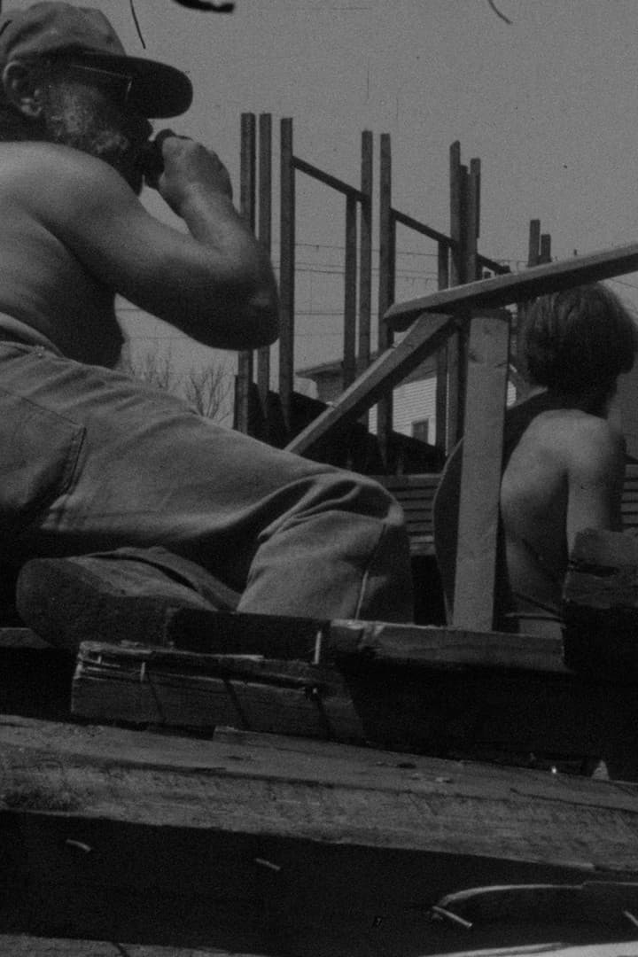 40/81: Breakfast in Grey